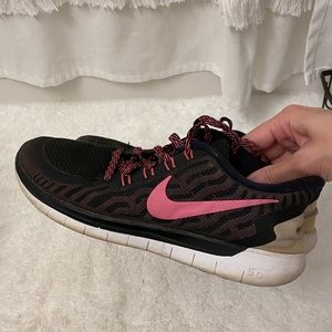 Women’s Nike free run 5.0